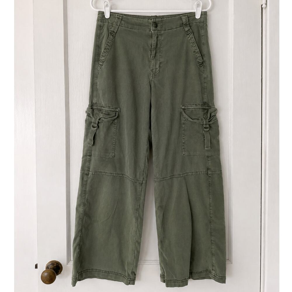 American Eagle Women’s Super High-Rise Baggy Wide Leg Cargo Pants Green 2 Short